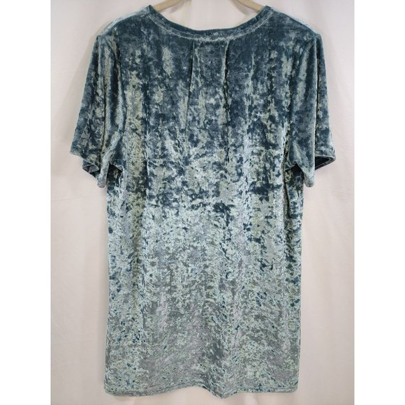SOLD    POL LRG Ice blue Velvet Feel V Neck Top, Large short sleeve NWOT tunic - Picture 4 of 8